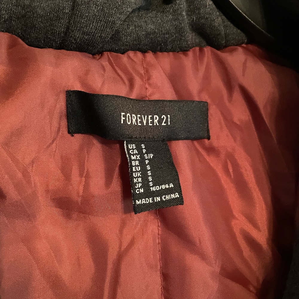 🍒 Bomber jacket 🍒 - Picture 6 of 8